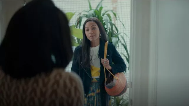 Ganni Banana T-Shirt worn by Amy Wheeler (Zoe Saldana) as seen in From Scratch (S01E04)