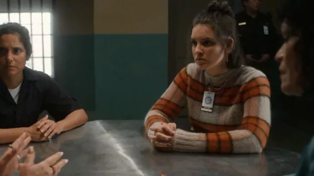 Acne Studios Check Mohair-Mix Knit porté par Allison (Madeline Wise) comme on le voit dans So Help Me Todd (S01E06)