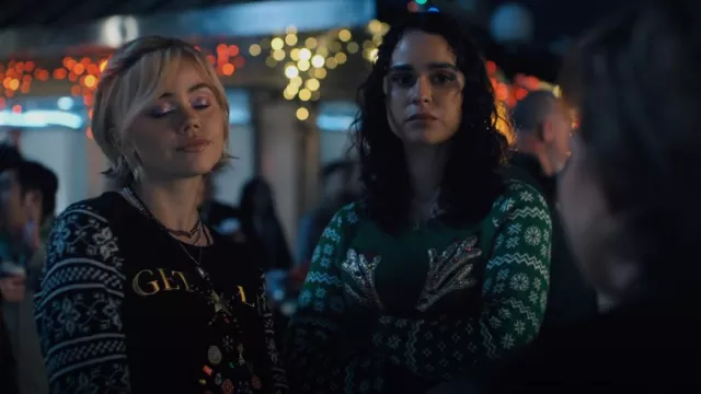 Well worn Rein­deer Sweater worn by Bronwyn Rojas (Marianly Tejada) as seen in One of Us Is Lying (S02E05)