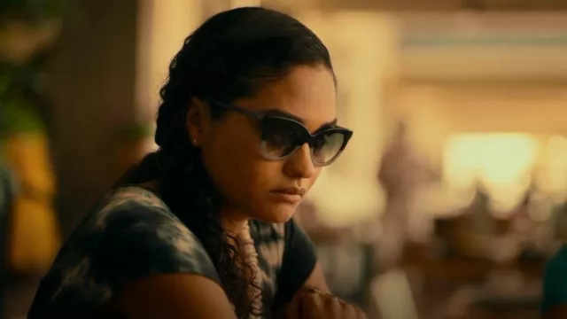 Vera Wang Faded Sunglasses worn by Paula (Brittany O'Grady) as seen in The White Lotus (S01E06)