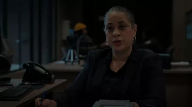 Gorjana Parker Necklace worn by Gina Morales (Susanna Guzman) as seen in Manifest (S04E02)