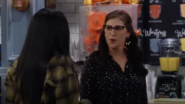 Rails Kate Shirt in Rainbow Stars worn by Kat (Mayim Bialik) as seen in Call Me Kat (S03E06)