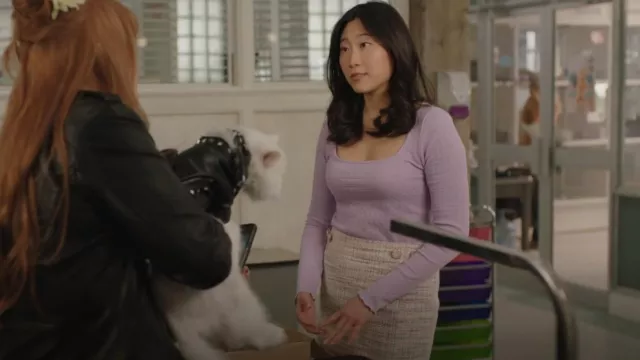 Jupe crayon en tweed Melanie Lyne portée par Joy (Tina Jung) vue dans Strays (S02E09)