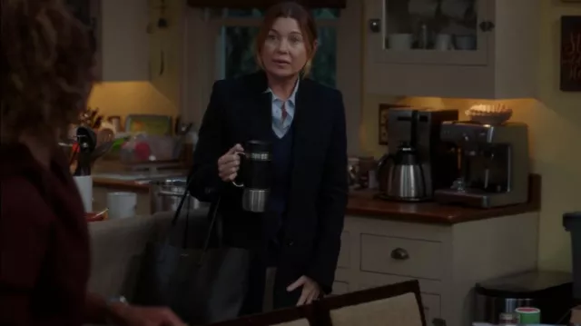 Saint Laurent Shop­per Tex­tured-Leather Tote Bag worn by Dr. Meredith Grey (Ellen Pompeo) as seen in Grey's Anatomy (S19E06)