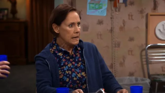 Tin Haul Cot­ton Fire­fly So­cial Shirt worn by Jackie Harris (Laurie Metcalf) as seen in The Conners (S05E08)