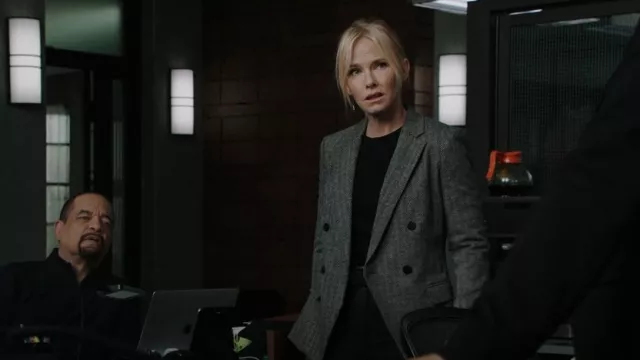 Theory Double Breasted Herringbone Angled Jacket worn by Detective Amanda Rollins (Kelli Giddish) as seen in Law & Order: Special Victims Unit (S24E07)
