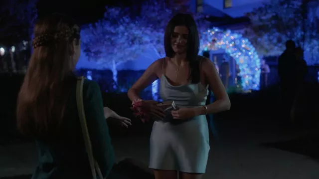Alice + Olivia Nelle Fitted Minidress worn by Olive Stone (Luna Blaise) as seen in Manifest (S03E04)
