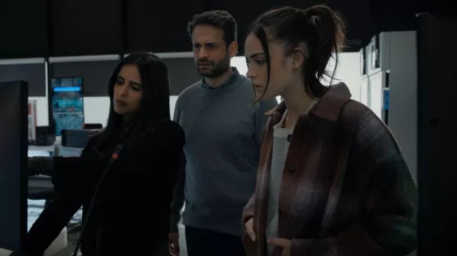 Splendid Andi Mix Media Sweater worn by Olive Stone (Luna Blaise) as seen in Manifest (S04E05)