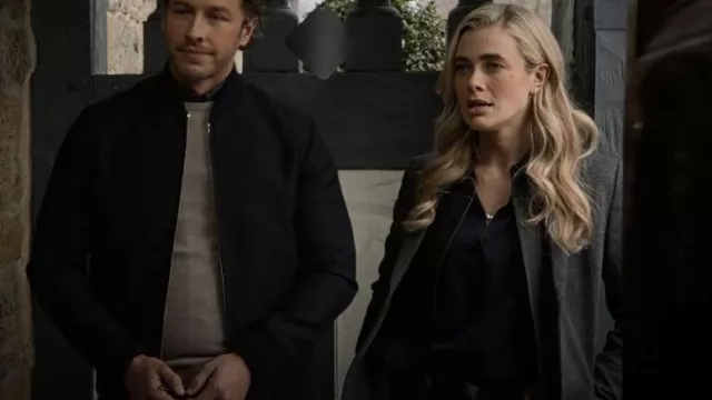 Vince Slim Fitted Stretch Silk Blouse worn by Michaela Stone (Melissa Roxburgh) as seen in Manifest (S03E08)