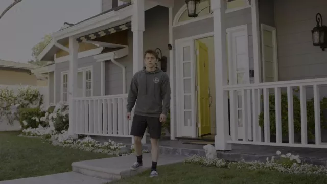 Vans Authentic Sneakers worn by Charlie Harding (Sam McCarthy) as seen in Dead to Me (S03E01)
