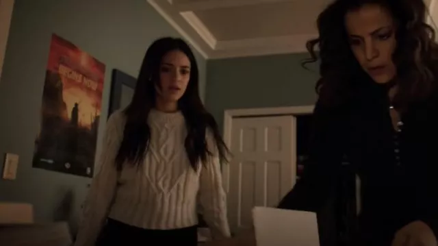 French Connection Joet­ta Ca­ble Knit Sweater worn by Olive Stone (Luna Blaise) as seen in Manifest (S03E13)