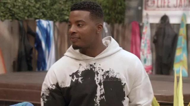 A Cold Wall Stu­dio Hood­ie worn by Spencer James (Daniel Ezra) as seen in All American (S05E06)