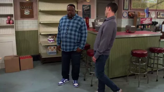 Nike Dunk High worn by Calvin Butler (Cedric the Entertainer) as seen in The Neighborhood (S05E08)