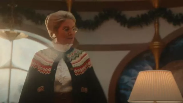 The Great Fair Isle Cardigan worn by Carol Calvin (Elizabeth Mitchell) as seen in The Santa Clauses (S01E01)
