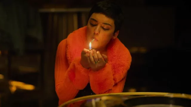 Collusion Fur Trim Cardi­gan worn by Ari Blanco (Carla Díaz) as seen in Elite (S06E03)