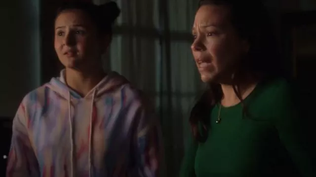 Wild Fable Cropped Hoodie worn by Evangeline Gonzalez (Adriana Santos) as seen in 9-1-1 (S06E09)