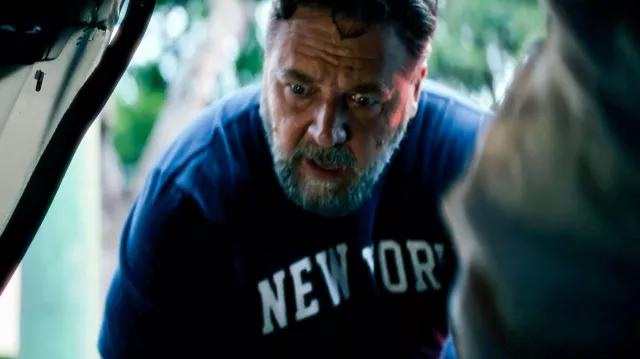 New York T-shirt worn by Jake Foley (Russell Crowe) in Poker Face movie