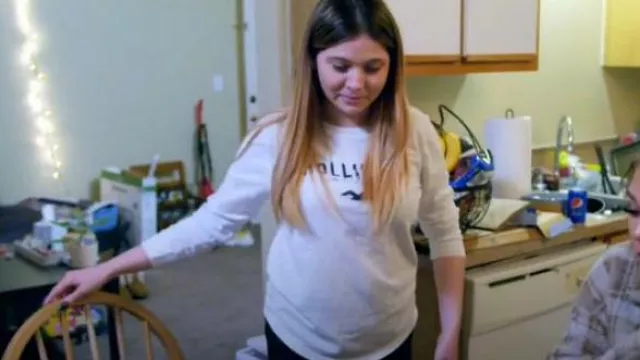 Hollister Co. Long Sleeved Top worn by Brianna Jaramillo as seen in Teen Mom: Young + Pregnant (S03E18)