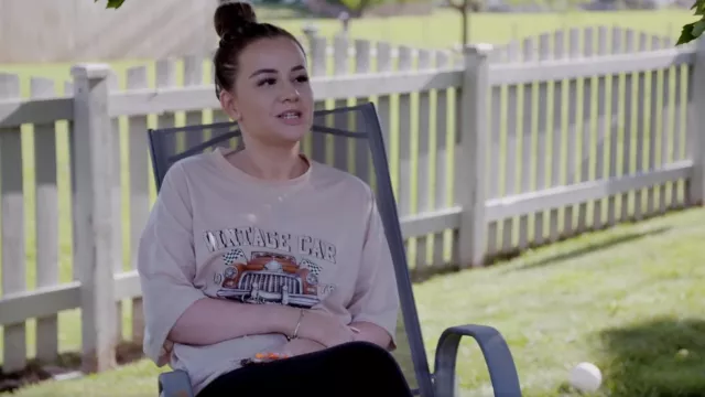 Shein Letter & Car Print Drop Shoulder Oversized Tee worn by Kayla Sessler as seen in Teen Mom: Young + Pregnant (S03E23)