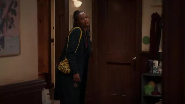 Zara Beaded Bucket Bag worn by Whitney Chase (Alyah Chanelle Scott) as seen in The Sex Lives of College Girls (S02E05)
