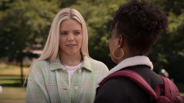 Zara Check-shirt porté par Leighton Murray (Reneé Rapp) vu dans The Sex Lives of College Girls (S02E06)