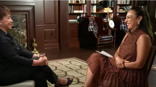 Taylor habille une fausse robe à col sans manches portée par Michelle Miller comme vu dans CBS Mornings le 1er décembre 2022