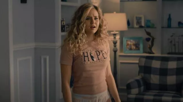 Topshop Never Give Up Hope T Shirt worn by Courtney Whitmore (Brec Bassinger) as seen in DC's Stargirl (S02E02)