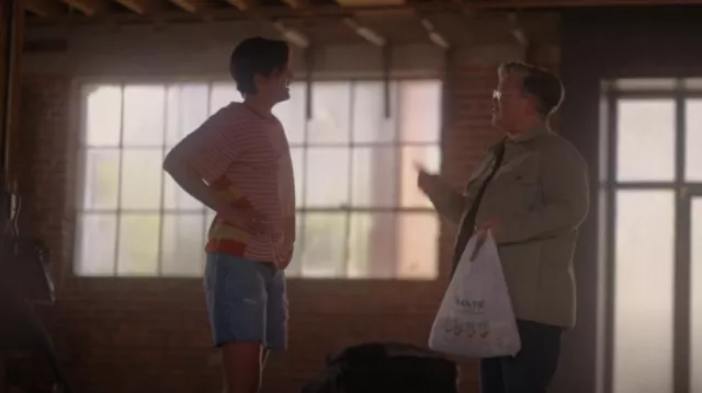 Levi's 90s 501 Shorts In Light Wash Blue worn by Sarah Finley (Jacqueline Toboni) as seen in The L Word: Generation Q (S03E03)