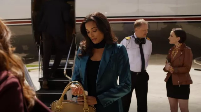 Milly Avery Blazer Emerald worn by Mackenzie (Rochelle Aytes) as seen in Monarch (S01E11)