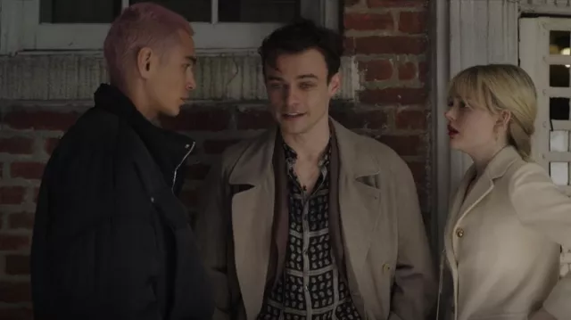 1017 Manteau rembourré à col en entonnoir Alyx 9SM porté par Akeno 'Aki' Menzies (Evan Mock) vu dans Gossip Girl (S02E01)