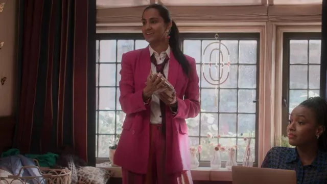 Urban Outfitters Martina Pants worn by Bela Malhotra (Amrit Kaur) as seen in The Sex Lives of College Girls (S02E08)