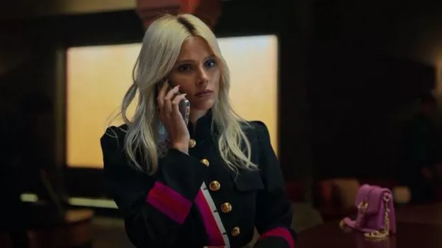 La Condesa Cha­que­ta Con­dec­o­ra­da Azul Jack­et worn by Isadora Artiñán (Valentina Zenere) as seen in Elite (S06E05)