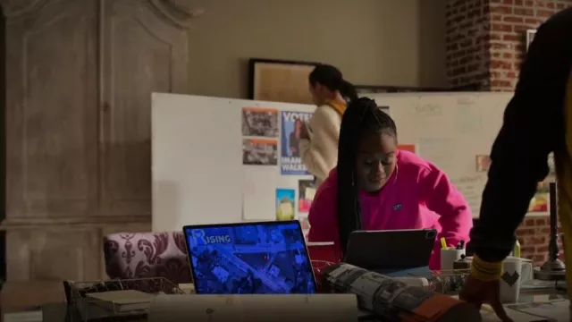 Fila Marina Sweat à capuche porté par Poppy Martinez (Kendra Oyesanya Willis) vu dans Step Up (S03E09)