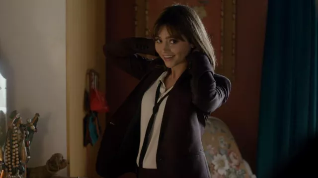 La chemise Kooples Boyfriend portée par Clara (Jenna Coleman) vue dans Doctor Who (S08E05)
