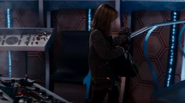 Topshop Leather Alba Bag worn by Clara (Jenna Coleman) as seen in Doctor Who (S08E09)