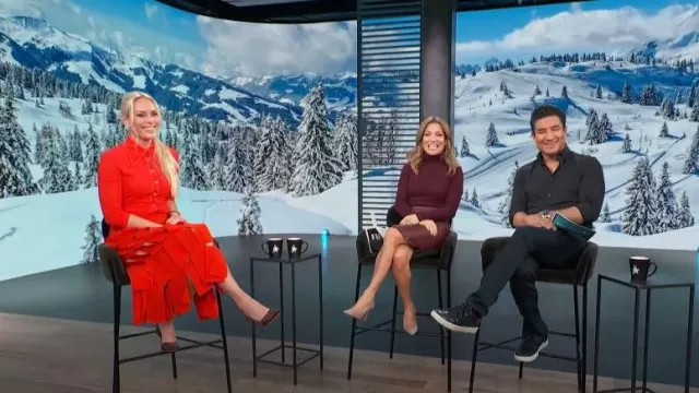 A.w.a.k.e. modo Falda de doble capa multirectangular usada por Lindsey Vonn como se ve en Access Hollyood Live el 13 de diciembre de 2022