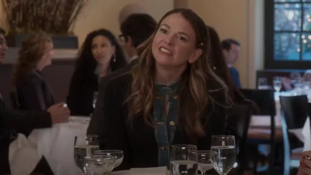 Robe Louis Vuitton Stonewashed Denim Bi Material portée par Liza Miller (Sutton Foster) vue dans Younger (S06E02)