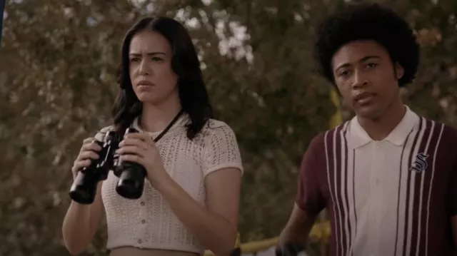 Urban Outfitters Brittany Sweater porté par Josie Saltzman (Kaylee Bryant) tel que vu dans Legacies (S04E06)