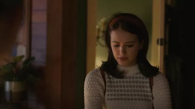 24s Knit Jumper worn by Josie Saltzman (Kaylee Bryant) as seen in Legacies (S03E08)