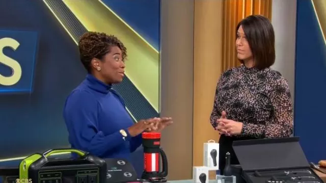 Diane von Furstenberg Remy Top in Ink Dots Small Lavender Pink worn by Dana Jacobson as seen in CBS Mornings on  December 18, 2022