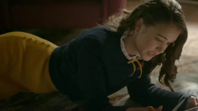 Modcloth Asmara Sweater worn by Josie Saltzman (Kaylee Bryant) as seen in Legacies (S01E05)