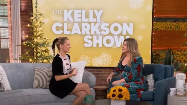 Rhode Lainey Dress worn by Kelly Clarkson as seen in The Kelly Clarkson Show on December 7, 2022