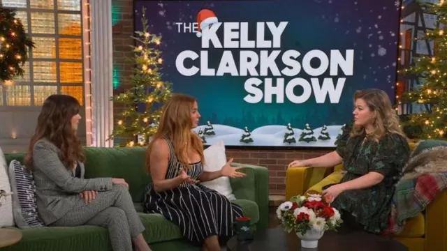 Ulla Johnson Ada Dress worn by Kelly Clarkson as seen in The Kelly Clarkson Show on December 19, 2022