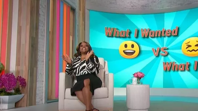 Sergio Hudson x Target High-Waist Slited Pencil Skirt worn by Sherri Shepherd as seen in Sherri on November 10, 2022