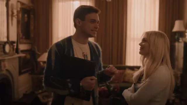Loewe Paula's Ibiza Parrot T-Shirt worn by Max Wolfe (Thomas Doherty) as seen in Gossip Girl (S02E06)