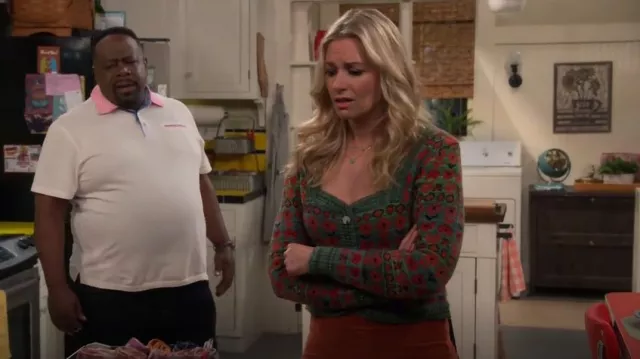 Zara Jacquard Knit Cardi worn by Gemma Johnson (Beth Behrs) as seen in The Neighborhood (S04E07)