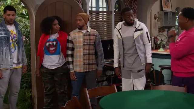 Pacsun Basset Coorblock Shirt worn by Trey (Malik S) as seen in The Neighborhood (S04E07)