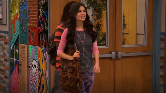 Tee shirt worn by Tori Vega (Victoria Justice) in Victorious