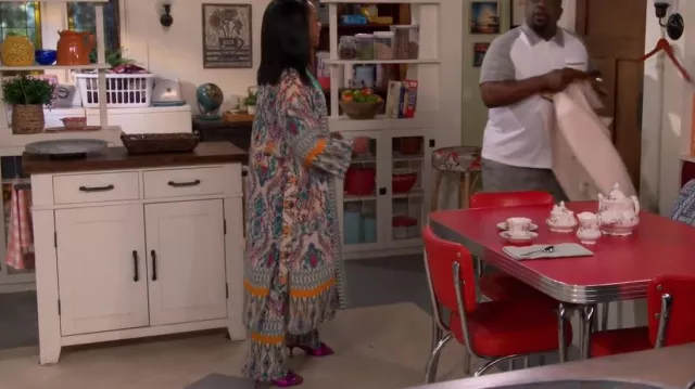 Jeffrey Campbell Mr Big Chain Slide Sandal worn by Tina Butler (Tichina Arnold) as seen in The Neighborhood (S04E09)