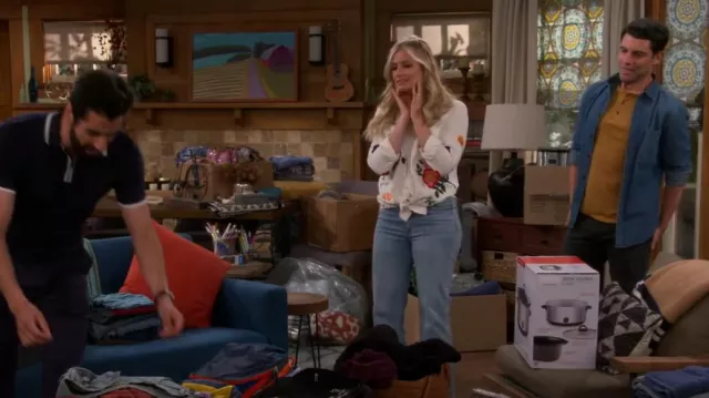 Paige Atley Ankle Flare In Joannis worn by Gemma Johnson (Beth Behrs) as seen in The Neighborhood (S04E17)